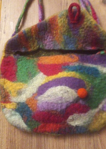 Renkli Örgü keçe kadın cantasi - Görsel 3