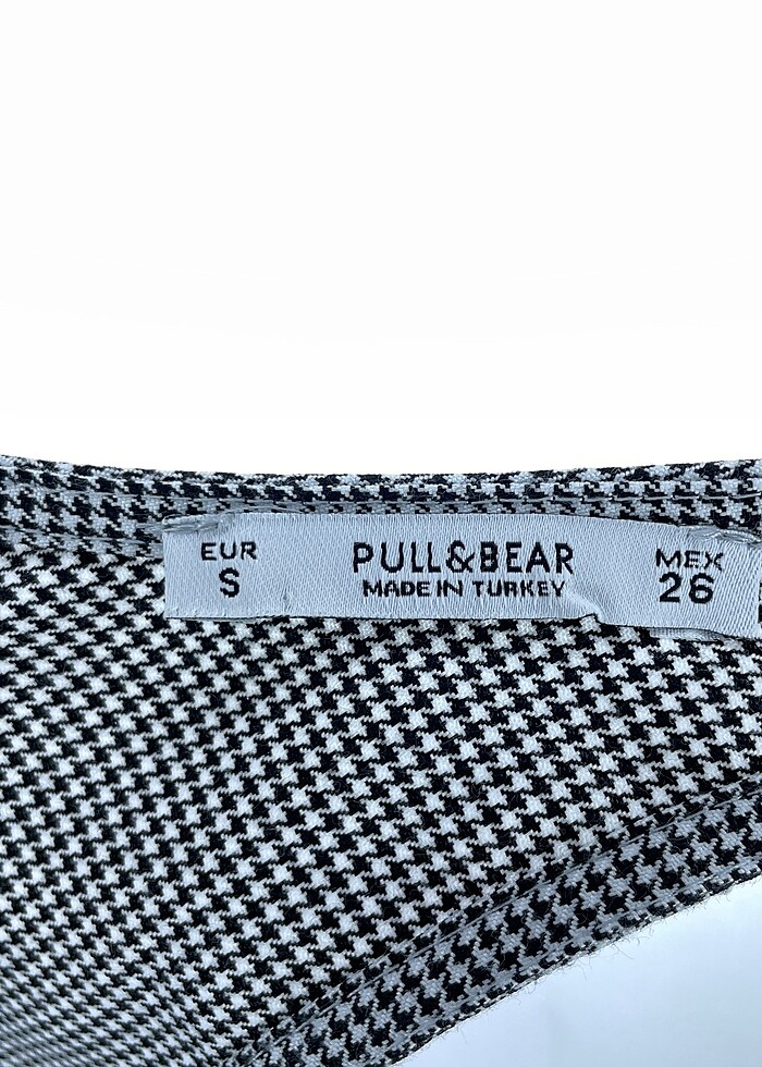 Pull and Bear Kısa Salopet %70 İndirimli. - Görsel 4