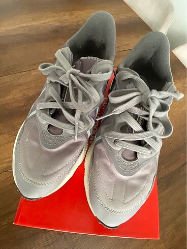 Adidas Orijinal Spor Ayakkabı