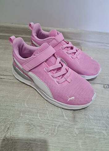 34 Beden Puma kız çocuk pembe spor ayakkabı