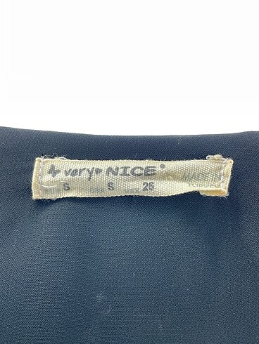 s Beden siyah Renk Vintage Love Yelek %70 İndirimli.