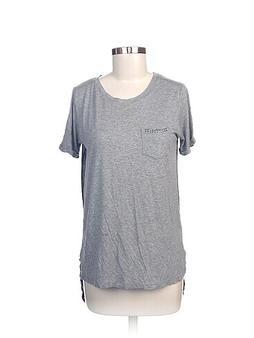 Batik T-shirt %70 İndirimli.