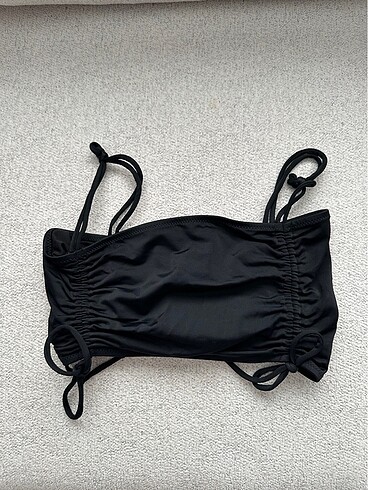 bikini üstü