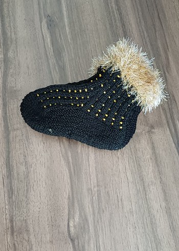 Nakışlı Siyah Örgü Ev Terliği