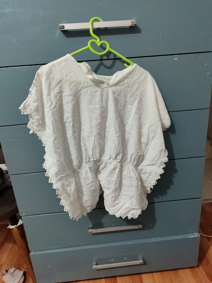 Nakışlı Bohem Kız Çocuk Beyaz Pelerin - Görsel 2