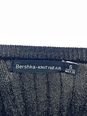 s Beden siyah Renk Bershka Mini Üst %70 İndirimli.