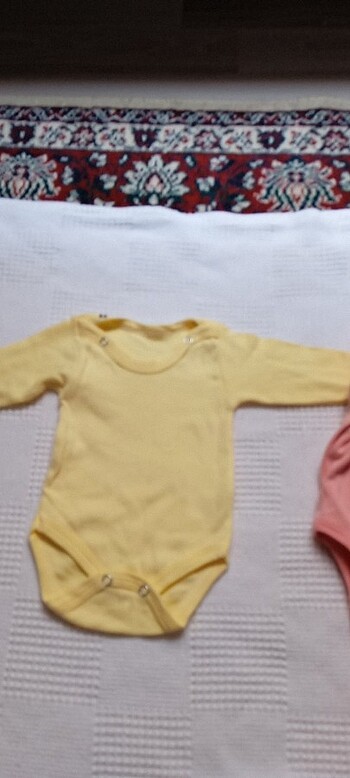 Yenidoğan Beden sarı Renk Zıbın bebek zibini az kullanıldı 