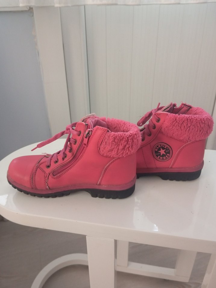 Pembe Kürklü Kız  çocuk Bot - Görsel 3