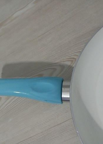 Pastel Saplı Beyaz Seramik Tava - Görsel 2