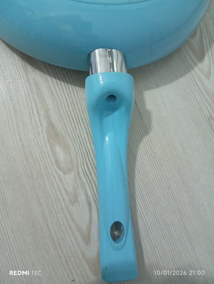 Pastel Saplı Beyaz Seramik Tava - Görsel 4