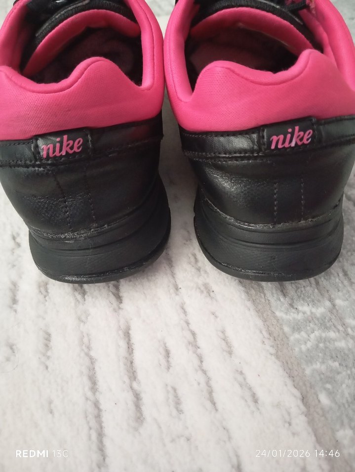 Nike bayan Spor ayakkabı orjinal - Görsel 3