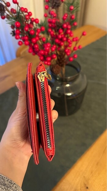 Kırmızı cüzdan - Görsel 2