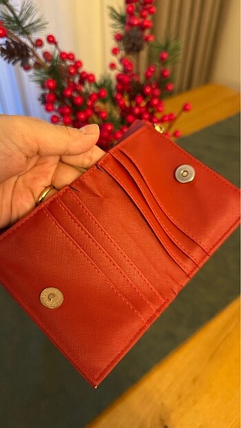 Kırmızı cüzdan - Görsel 3