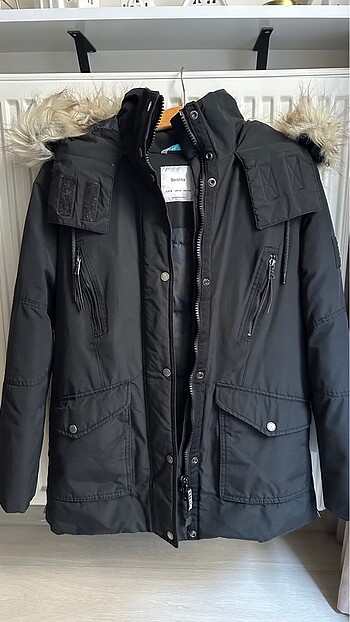m Beden siyah Renk Bershka mont #dağcımont