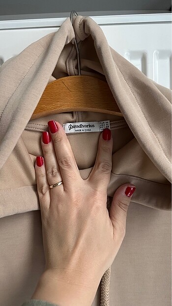m Beden camel Renk Stradivarius sweatshirt #kapşonlu