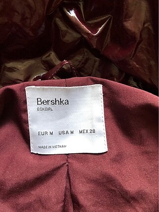 m Beden bordo Renk Bershka yağmur gecirmez mont