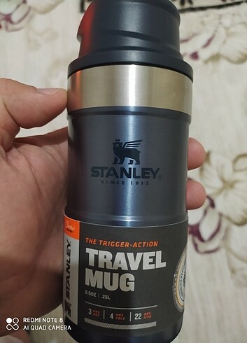 STANLEY TRIGGER ACTION TERMOS BARDAK 250 ML 