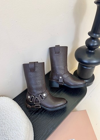 38 Beden Miu Miu Çizme