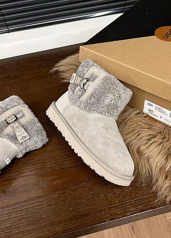 38 Beden Ugg Bayan Bot