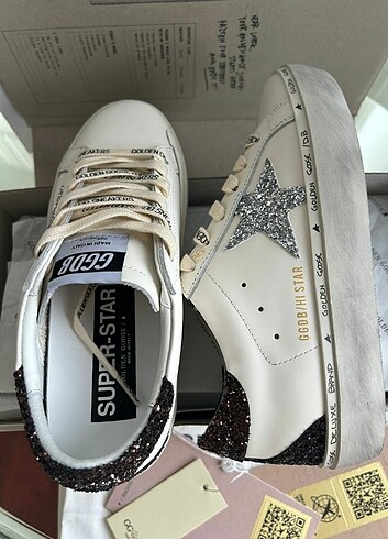 Golden Goose Deluxe Super Star Sneakers 