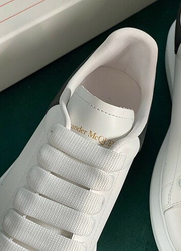 38 Beden HEMEN TESLIM Alexander McQueen Spor Ayakkabı 38 NUMARA
