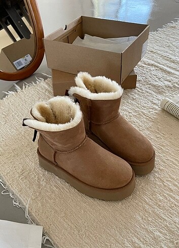 UGG Platform Bot