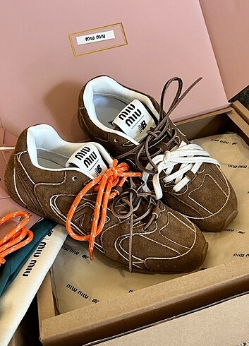 Miu Miu New Balance Spor Ayakkabı