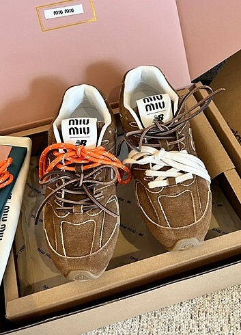 38 Beden kahverengi Renk Miu Miu New Balance Spor Ayakkabı