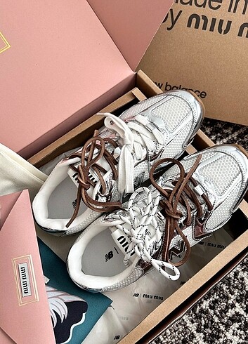 38 Beden beyaz Renk Miu Miu New Balance Spor Ayakkabı