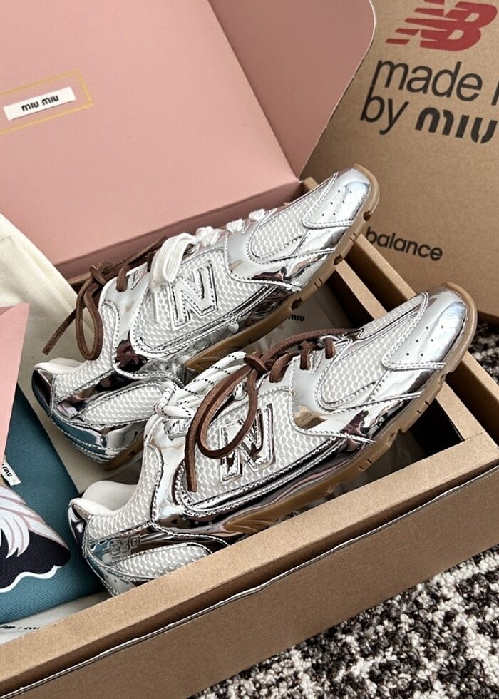 Miu Miu New Balance Spor Ayakkabı  - Görsel 2