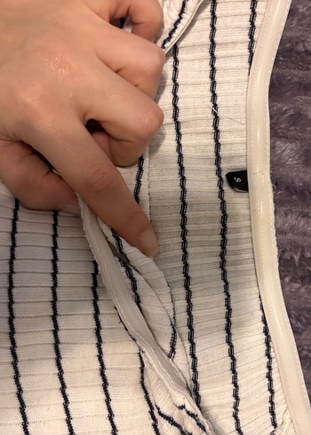 Çizgili Omuzları Açık Kadın Kazak - Görsel 2