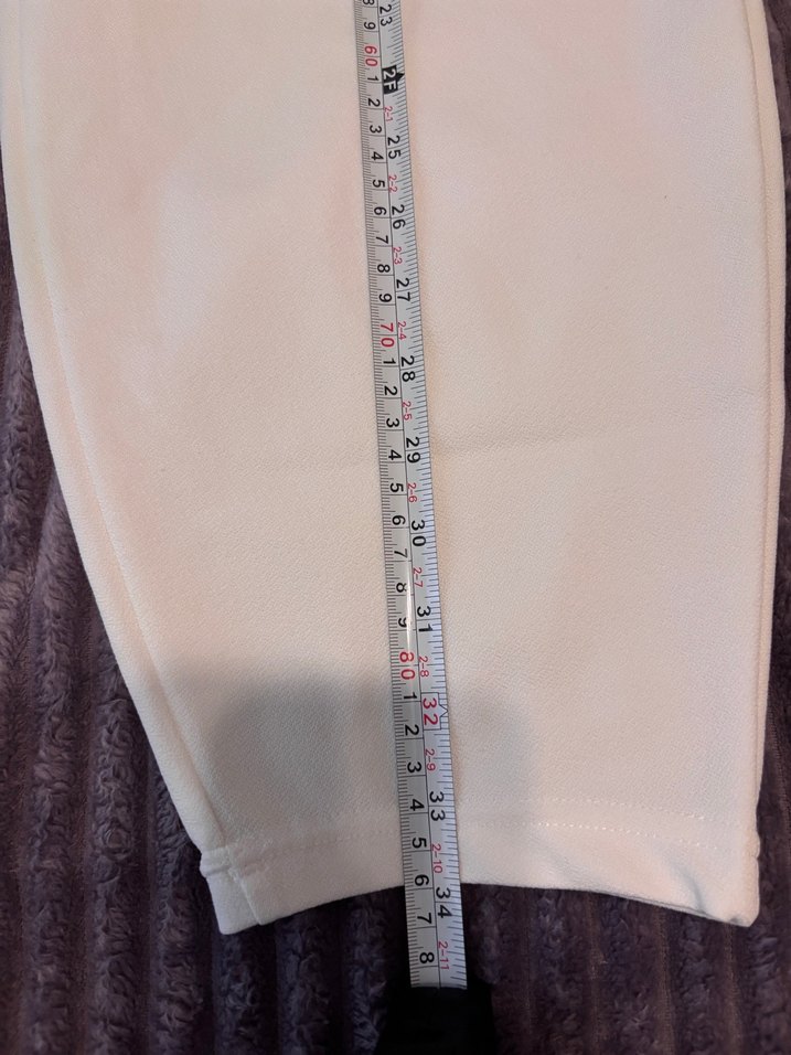 Beyaz Kadın Rahat Kesim Midi Kumaş Pantolon - Görsel 5