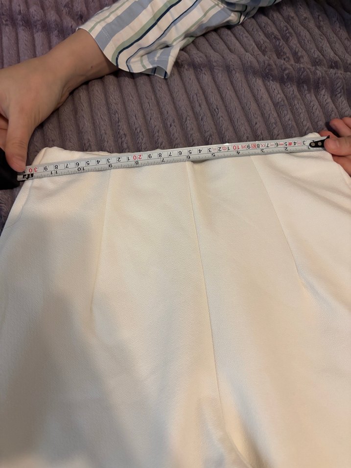 Beyaz Kadın Rahat Kesim Midi Kumaş Pantolon - Görsel 3