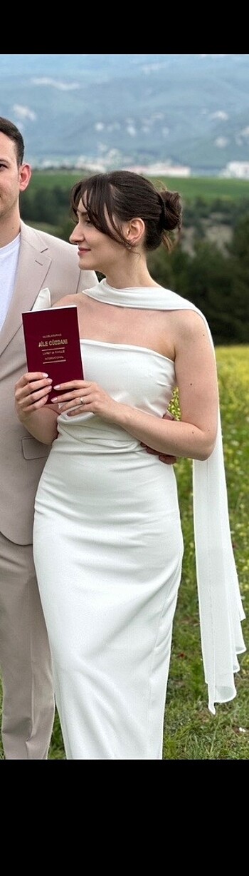 Beyaz nikah elbisesi