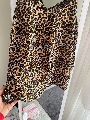 m Beden Leoparlı askılı bluz
