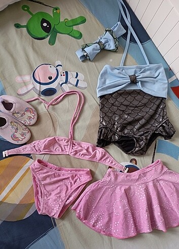 18-24 Ay Beden Kız mayo bikini deniz ayakkabısı 