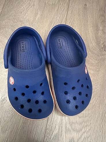 Crocs terlik