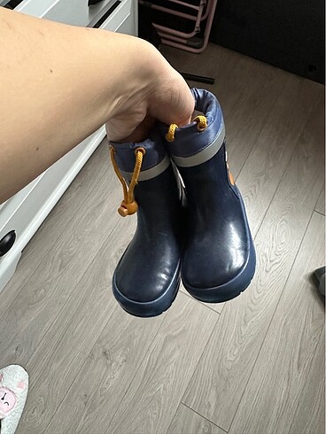 Tchibo yağmur botu