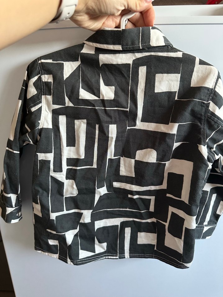 Erkek Çocuk Siyah Desenli Gömlek - Görsel 2