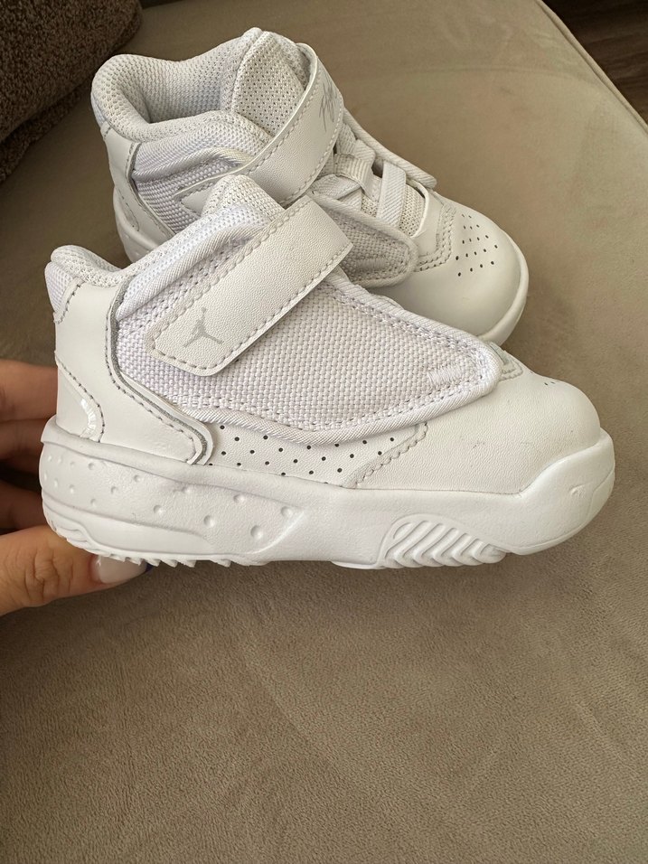 Beyaz Erkek Çocuk Sneaker Nike air jordan Bantlı - Görsel 2