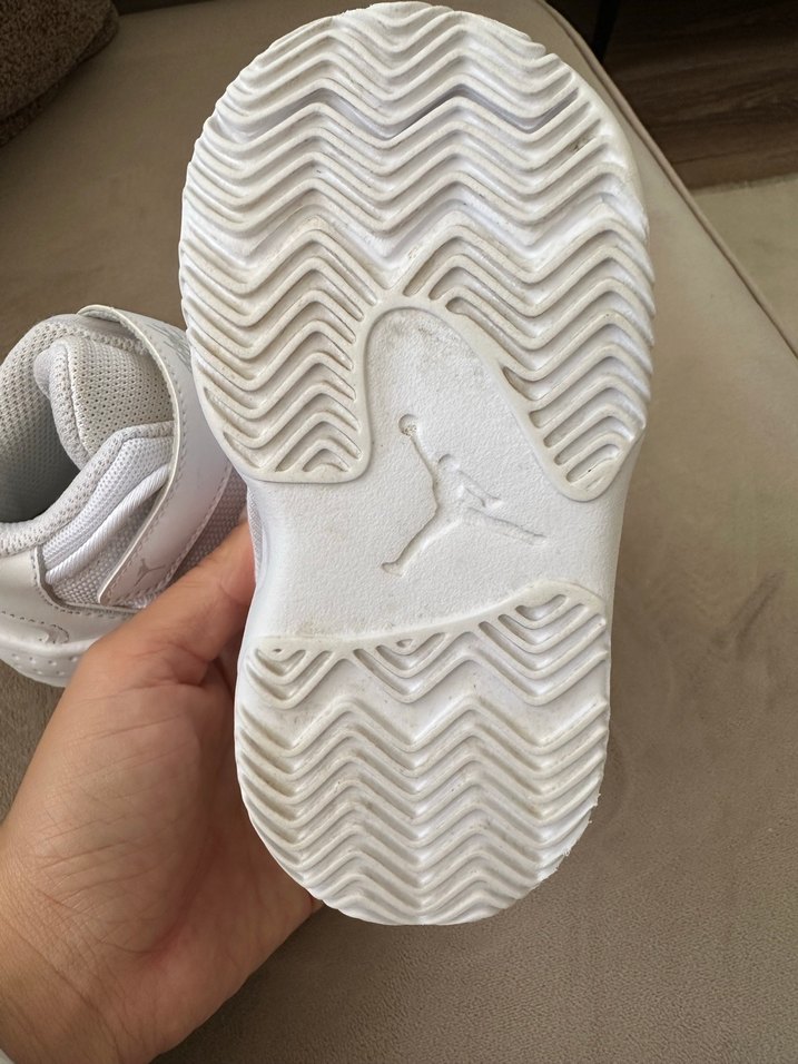 Beyaz Erkek Çocuk Sneaker Nike air jordan Bantlı - Görsel 3