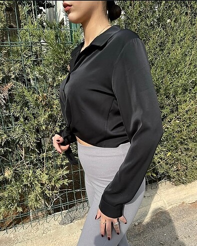 Diğer Önden bağlamalı klasik saten gömlek
