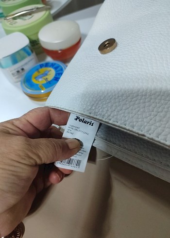 Zincir Detaylı Beyaz Deri Kadın Çanta - Görsel 6