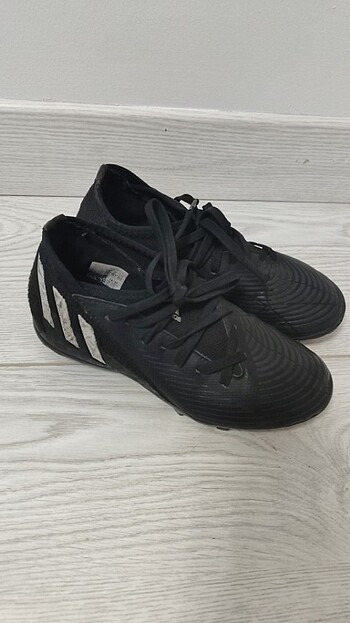Çocuk için orjinal adidas Predator krampon