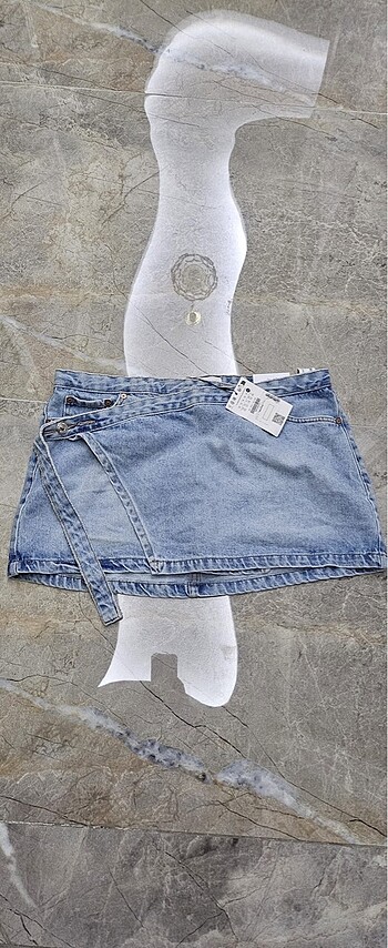 Bershka etek 42 beden