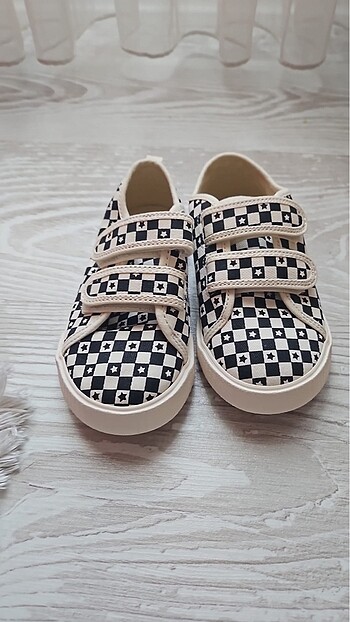 Zara 27 numara