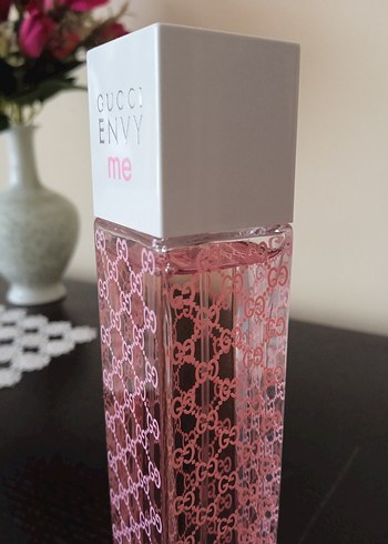 Gucci Envy Me EDT Kadın Parfüm 50ml - Görsel 6