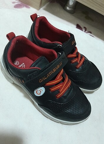 Erkek çocuk spor ayakkabı 