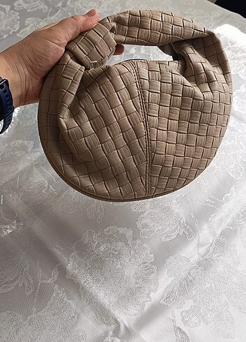 Diğer Pinterest model düğümlü baget çanta