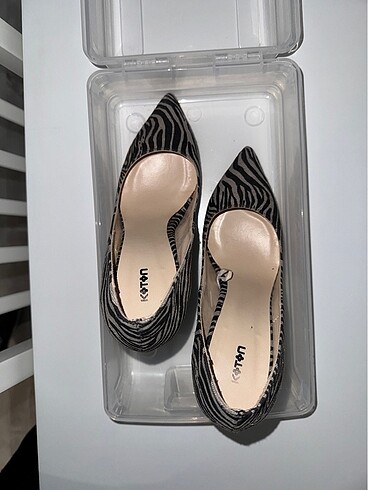 37 Beden Stiletto